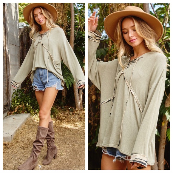 #21 Stacey Lace Up Eyelet V Neck Top - Picture 8 of 8